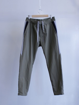 Garage.U.W STUNNER POPLIN BLADE TRACK PANTS KHAKI