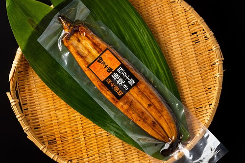 四万十鰻 地焼き 　　炭火　蒲焼　　　130～ 140g前後・5尾