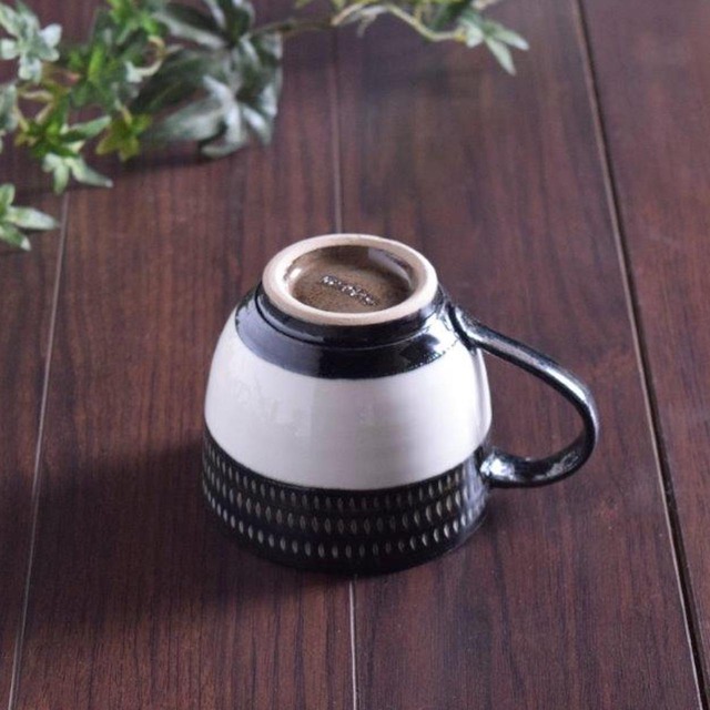 ＜モーニングカップ＞とびがんな｜縁黒