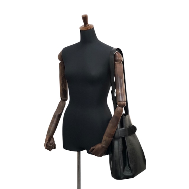 LOUIS VUITTON ルイヴィトン エピ ショルダーバッグ ブラック レザー サックデポール vintage ヴィンテージ オールド st4rdc
