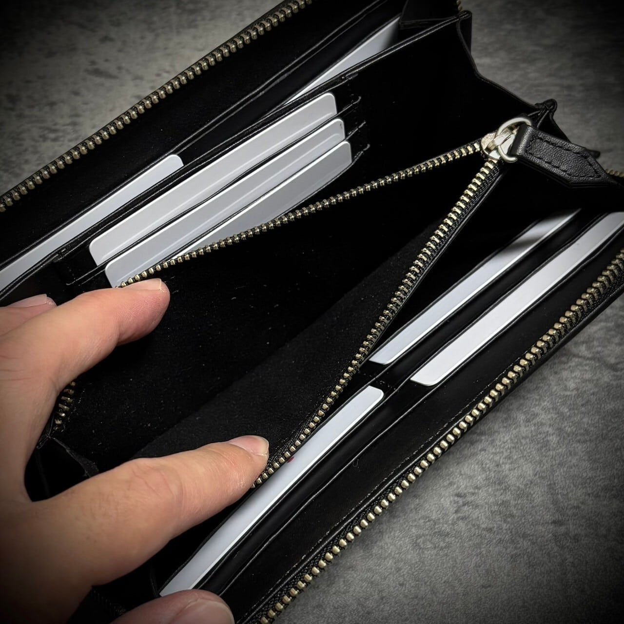 クロコダイル 長財布 シャイニング加工 一枚革 大容量 カード15枚