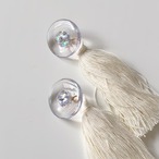 揺れる大ぶりタッセル 透明感のあるピアス／イヤリング｜サムネイル2