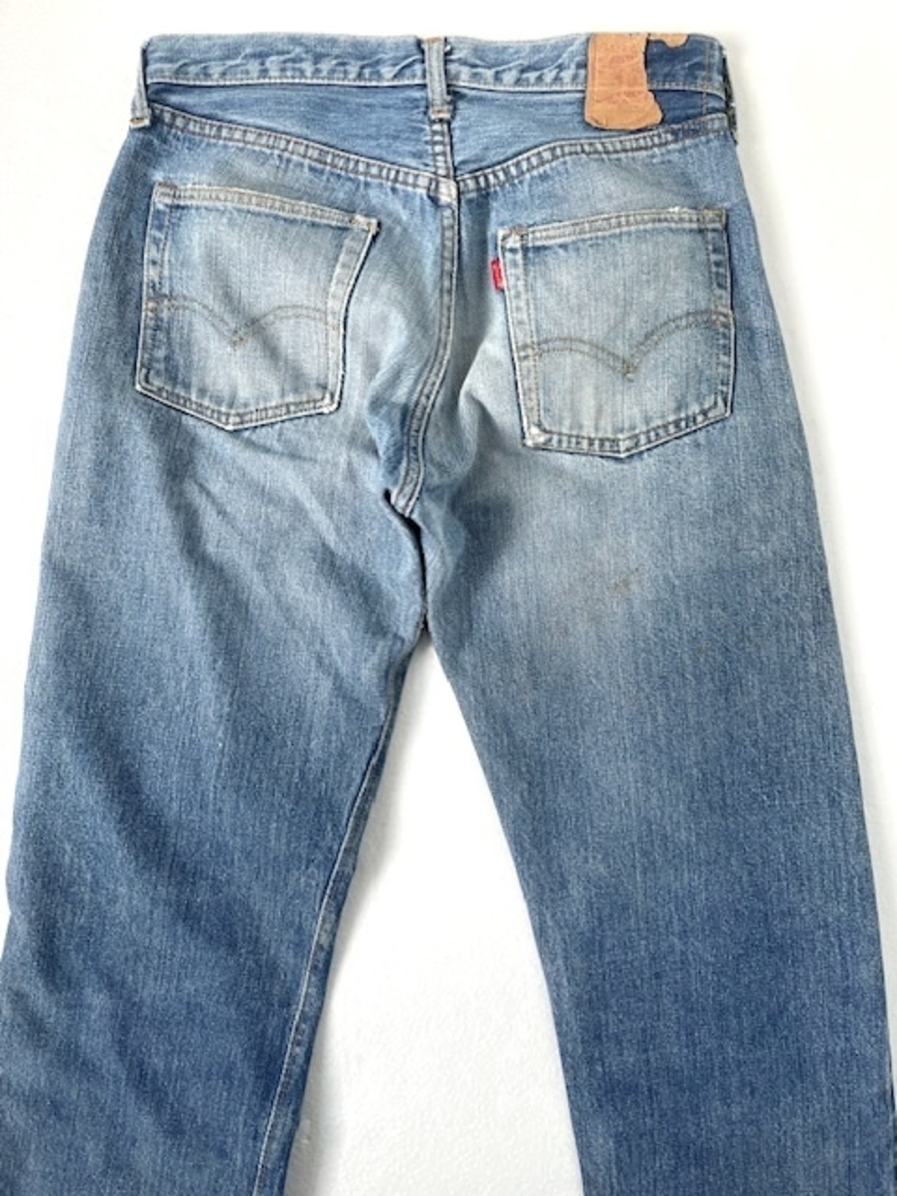 M-111    リーバイス Levis501古着 1970年代66前期米国製刻16 　W 76cm  股下 77cm