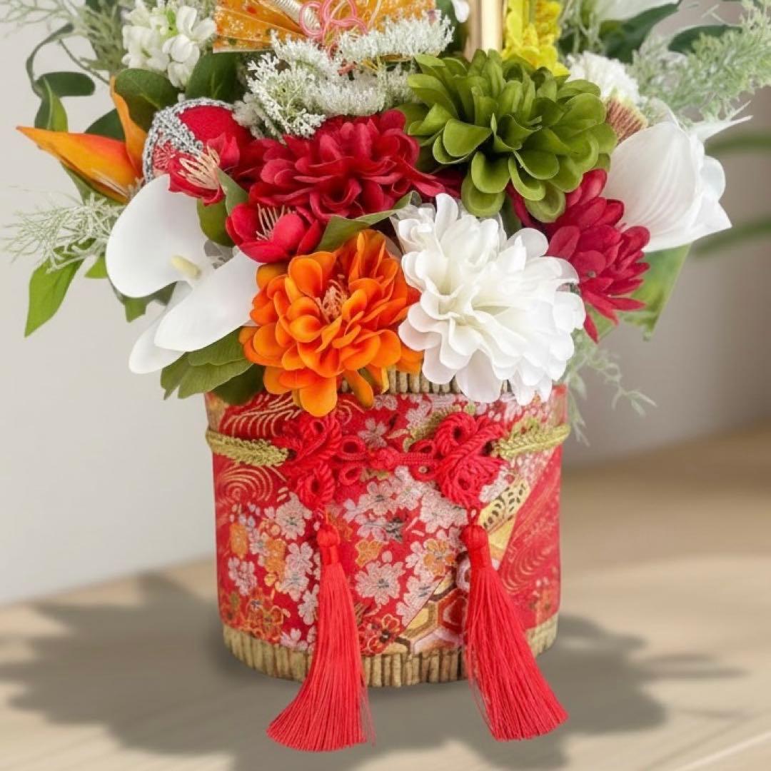 ⑭ 和モダン門松 M｜可憐な花々と竹が奏でる、モカアンドマルシェの