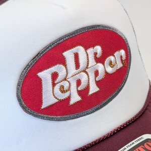 ♧【 OTTO CAP オットーキャップ 】 『 Dr. Pepper ドクター・ペッパー 』 トラッカーキャップ/ メッシュキャップ / burgundy バーガンディ 〚アメリカン雑貨 アメトイ〛
