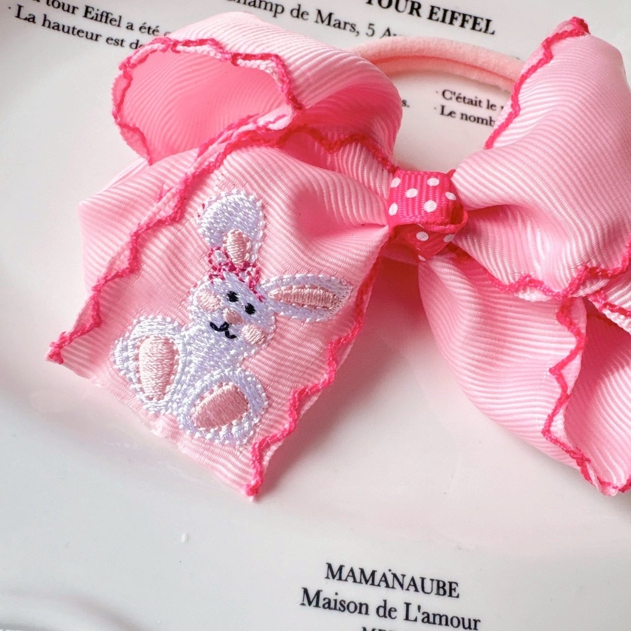 ピンクのうさちゃんリボンヘアバンド（後ろ支え付き）