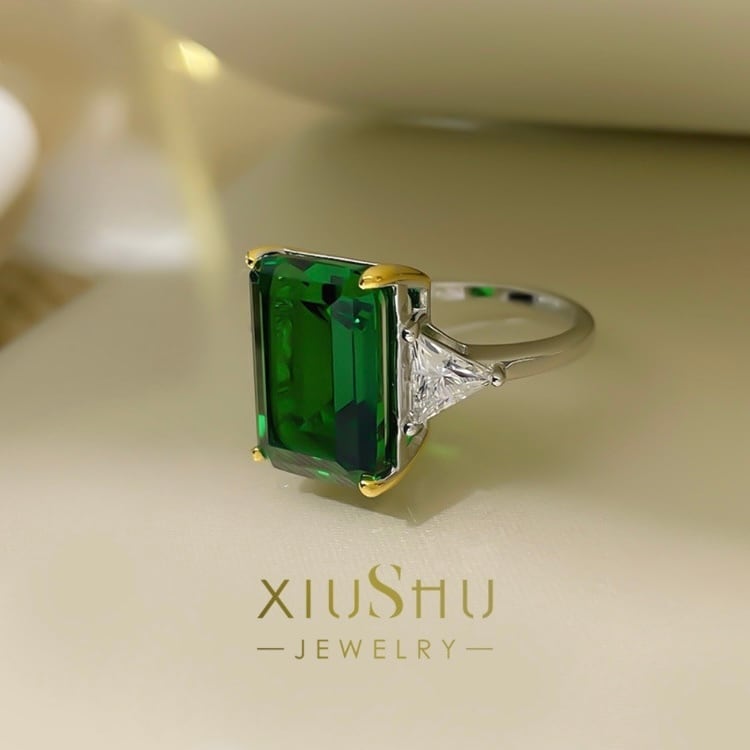 9カラット 人工エメラルド 3石 長方形 グリーン 高炭素ダイヤモンド