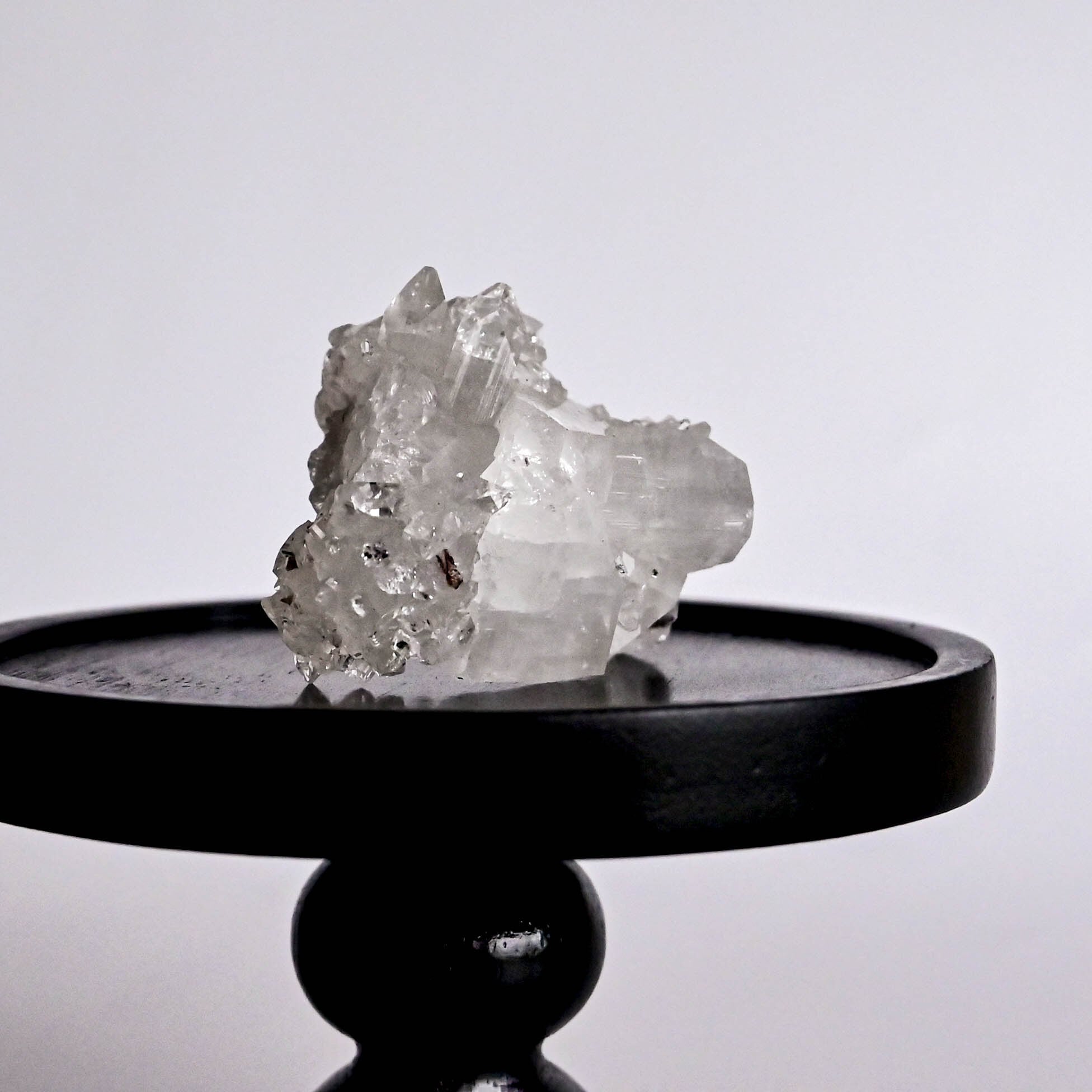 鉱物、キラキラ光る 鉱物、キラキラ光る