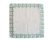 【近沢レース】シーズンタオルハンカチ「ハナミズキ」