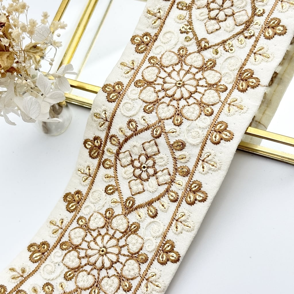 NEBULONIE ネブローニ イタリア製 ポインテッドトゥ 38 刺繍 リボン NEBULONIE ネブローニ イタリア製 ポインテッドトゥ 38 刺繍 リボン