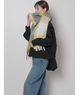 OI210503 マルチカラーチェック柄フラッフィーストール blue