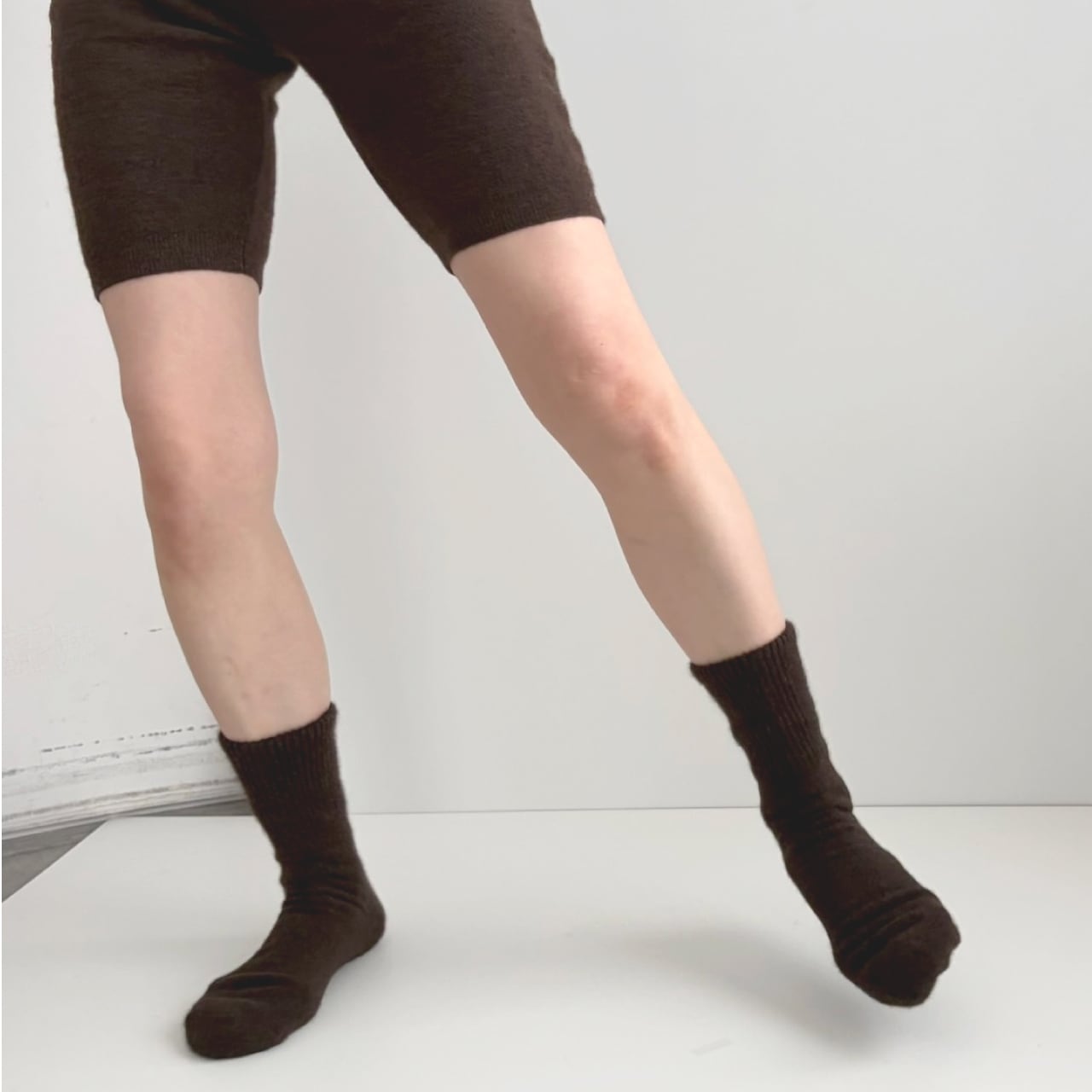 ヤクの靴下／毛100％タイプ｜こげ茶 | 空飛ぶ羊 BASE webshop