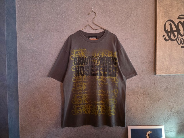 gravity ”type casper” T-SHIRTS(Fade Gray)