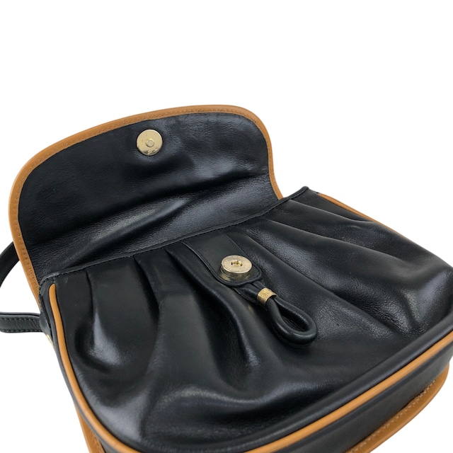 CELINE セリーヌ ショルダーバッグ ブラック×ブラウン ブラゾン型押し PVC レザー フラップ vintage ヴィンテージ オールド f8fsrs