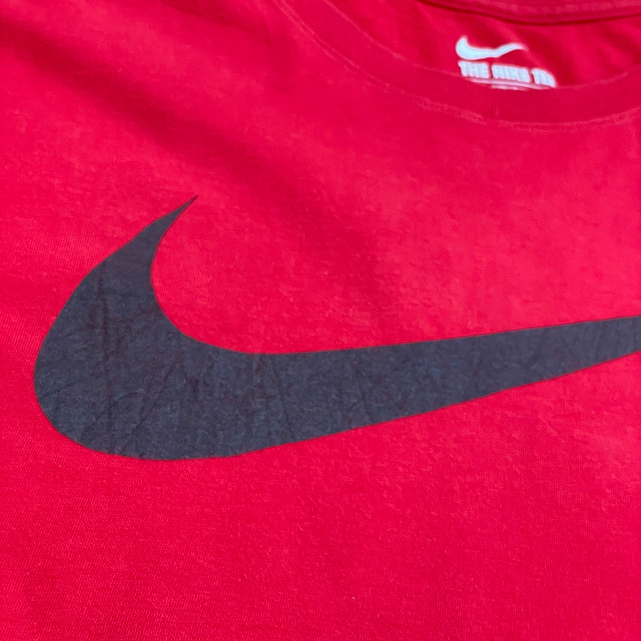 【NIKE】2XL ビッグサイズ Tシャツ ビッグロゴ Swoosh スウッシュ ナイキ レッド 半袖 US古着