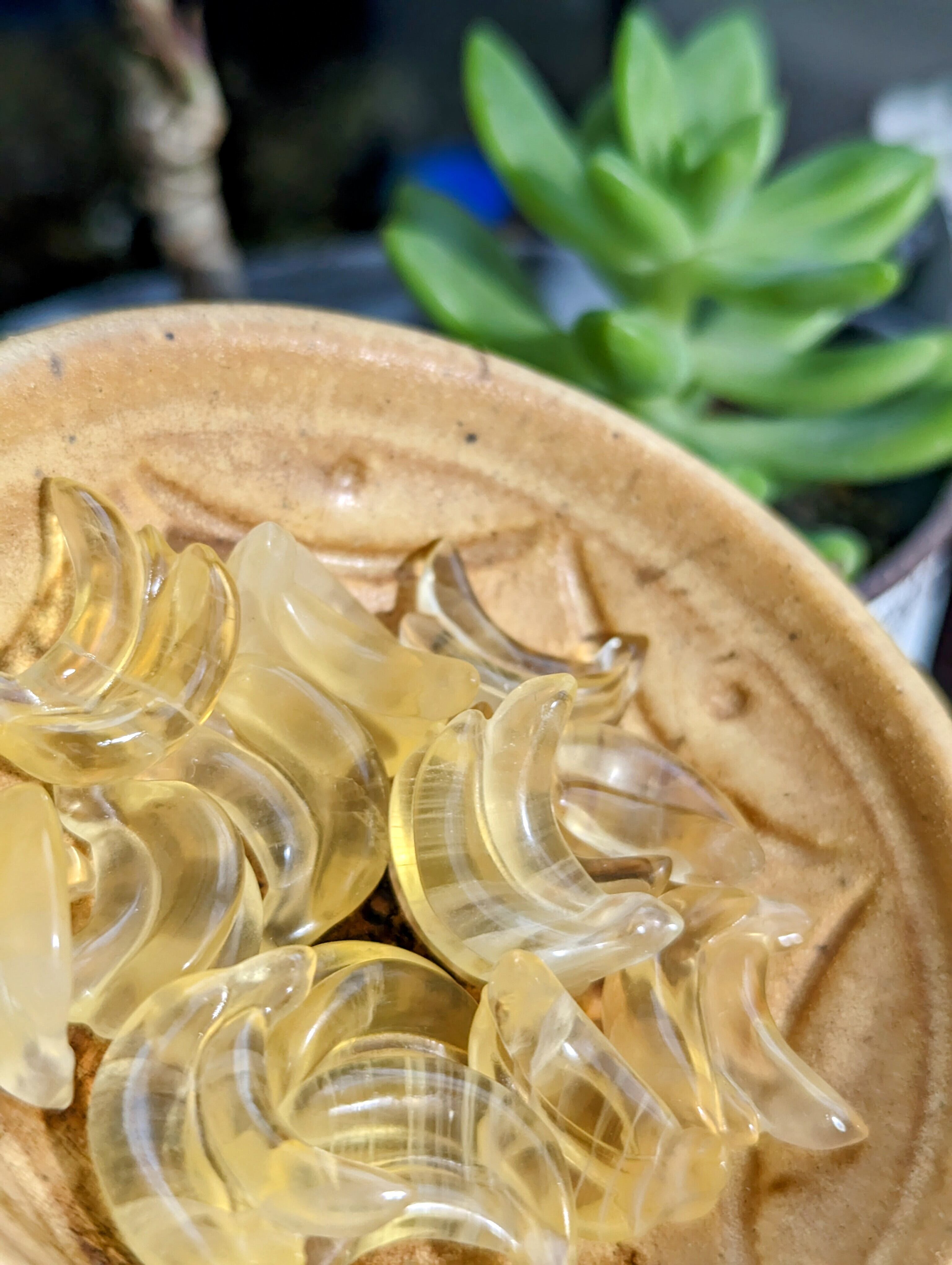 ライブ/mik様専用】イエローフローライトバナナ R5-1203 | 石や なごみ  