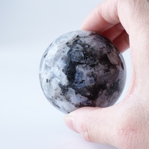 レインボー ムーンストーン / ホワイトラブラドライト【φ5.7cm】/ スフィア