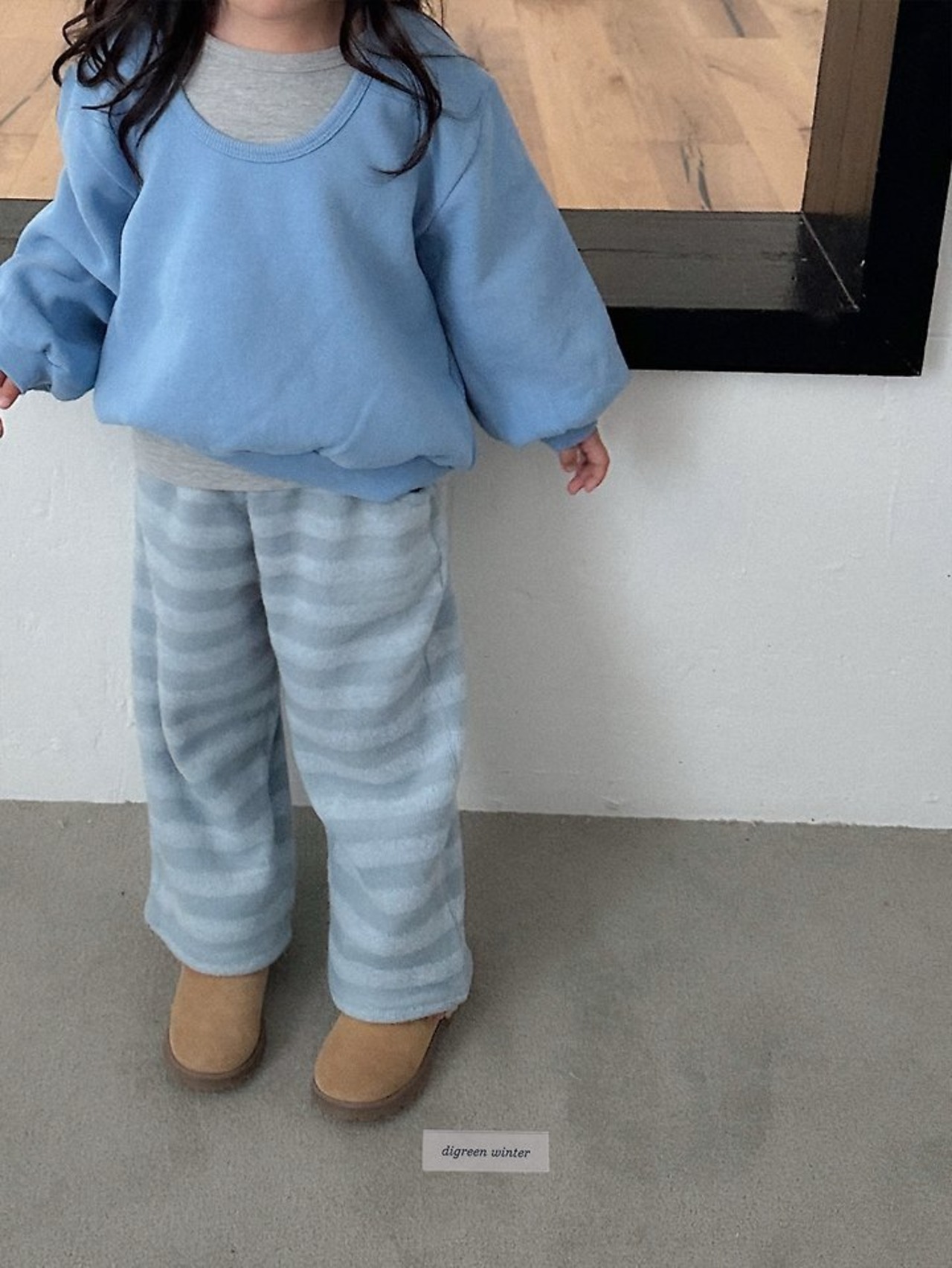 〖取寄〗韓国子供服 / 26winter / Digreen / ディープUネックトレーナー / キッズ / 冬服 *S~2XL*