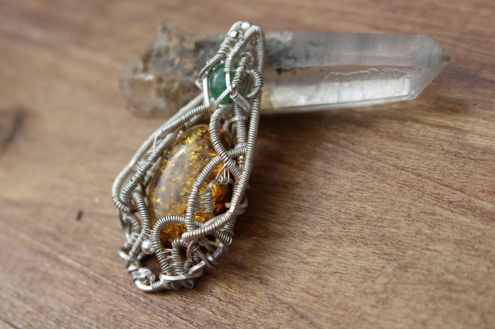 Amber & Emerald silver925 wirerapping pendant