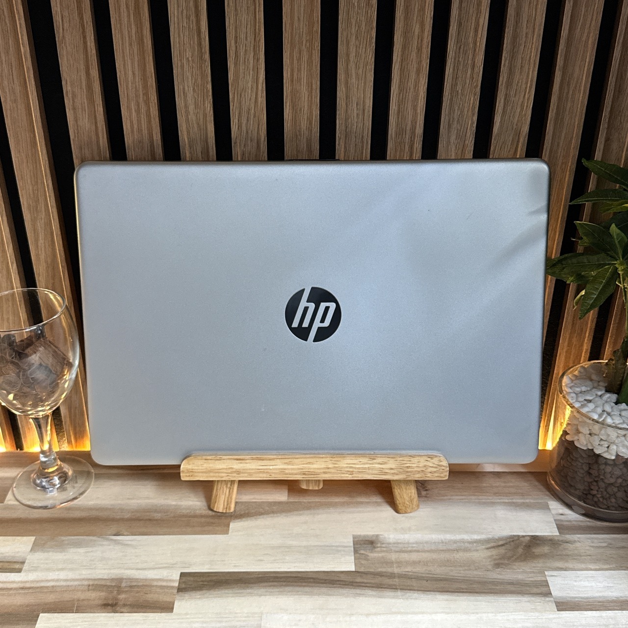 『準美品』HP Laptop 15  Ryzen 5 5500U  フルHD  メモリ8GB  SSD256GB  ノートパソコン