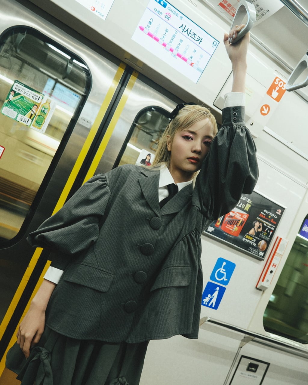 パフスリーブジャケット　BLACK