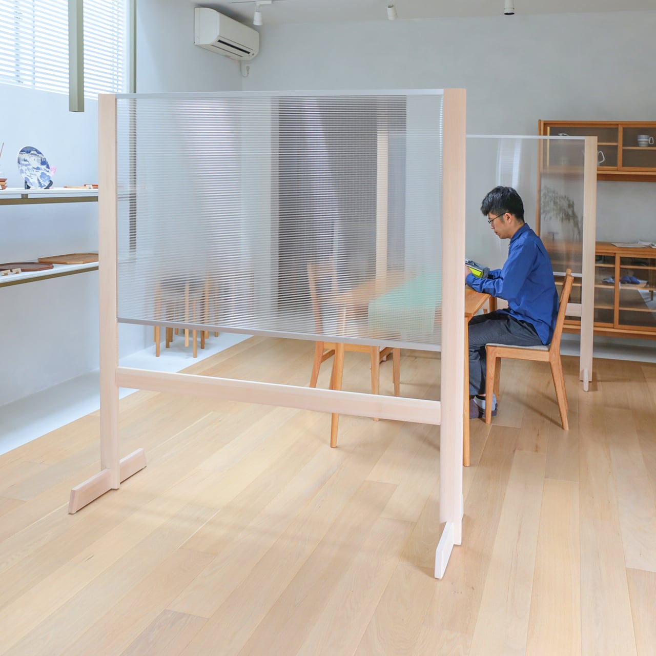 木製 波形パーテーション 縦（高さ）約150cm x 横幅200cm 木製 波形パーテーション 縦（高さ）約150cm x 横幅200cm 【公式通販】
