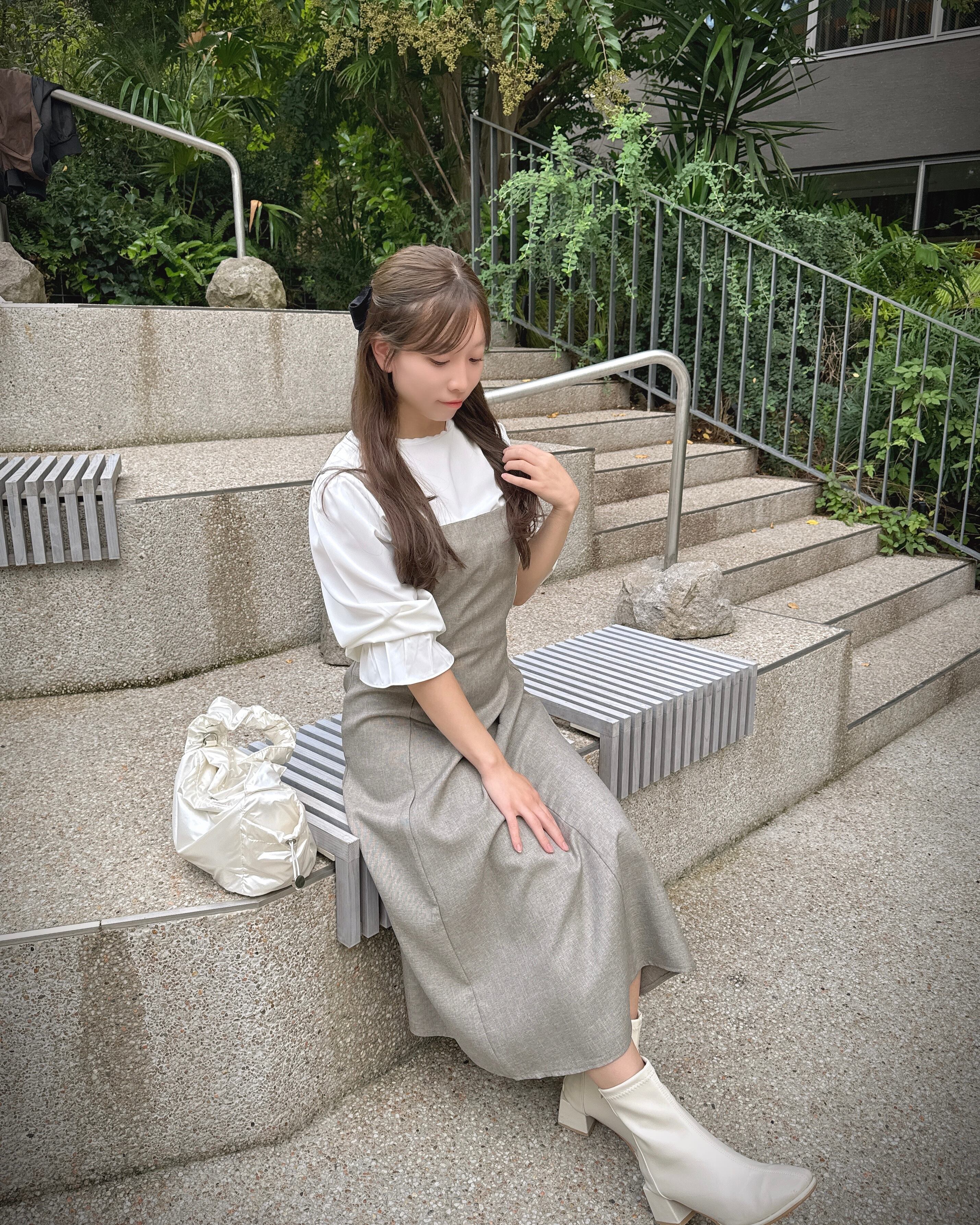 【クリーニング済】Dior パフスリーブ ブラウス サイズ34 名東】【CHRISTIAN DIOR】ディオール ブラウス ノーカラー ビー