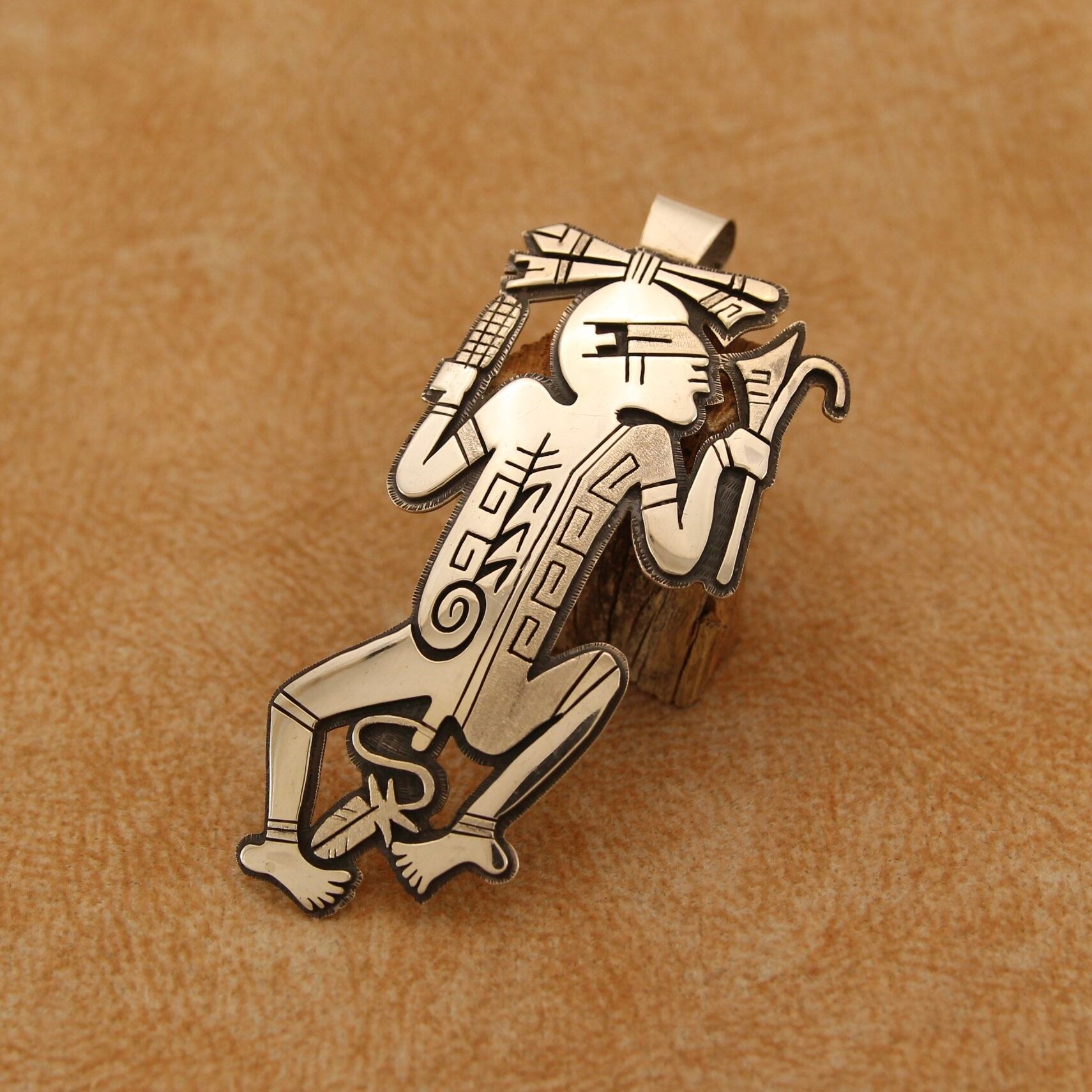 ホピ族 Frank Lahaleon 作 シルバーバックル #01 インディアン