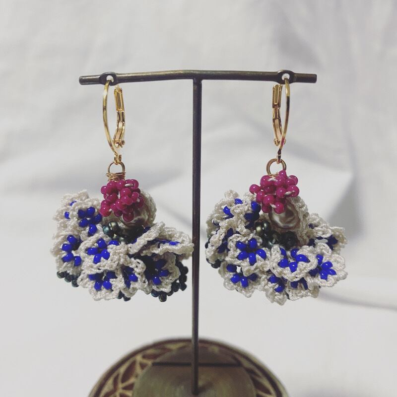 FOLKLOR "POMPON" -Cassis-