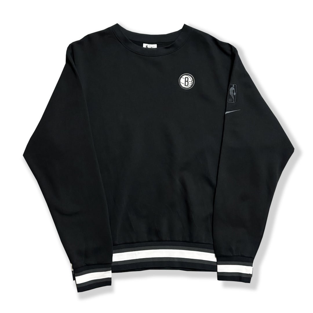 Brooklyn Nets Rubber Patch Sweatshirt. NIKE