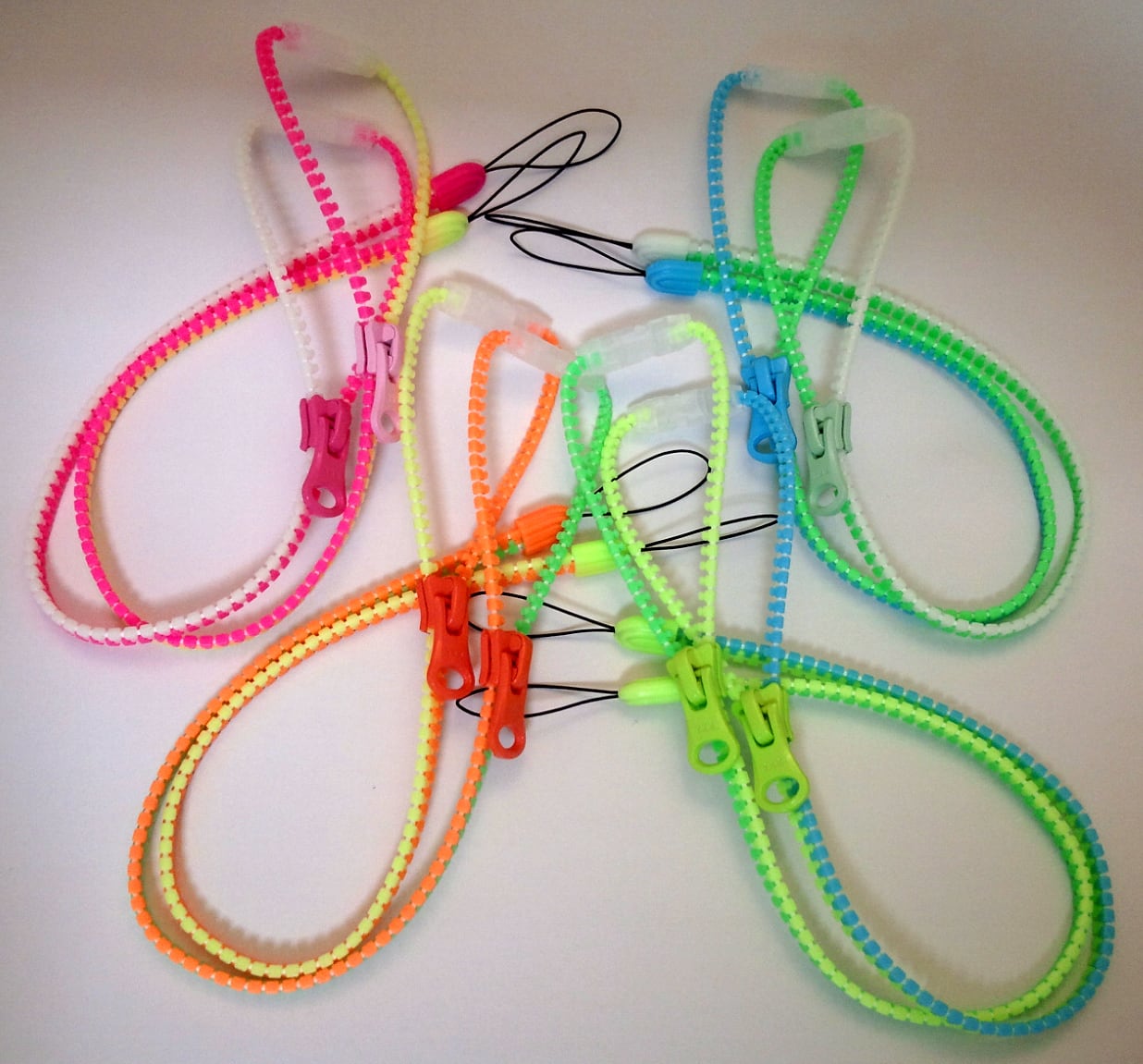 YKK 35cm 蓄光 ファスナーネックストラップ ミックス 子供用 ジッパー