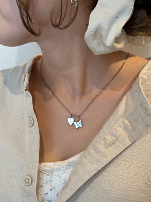 GUCCI / vintage heart butterfly motif necklace.