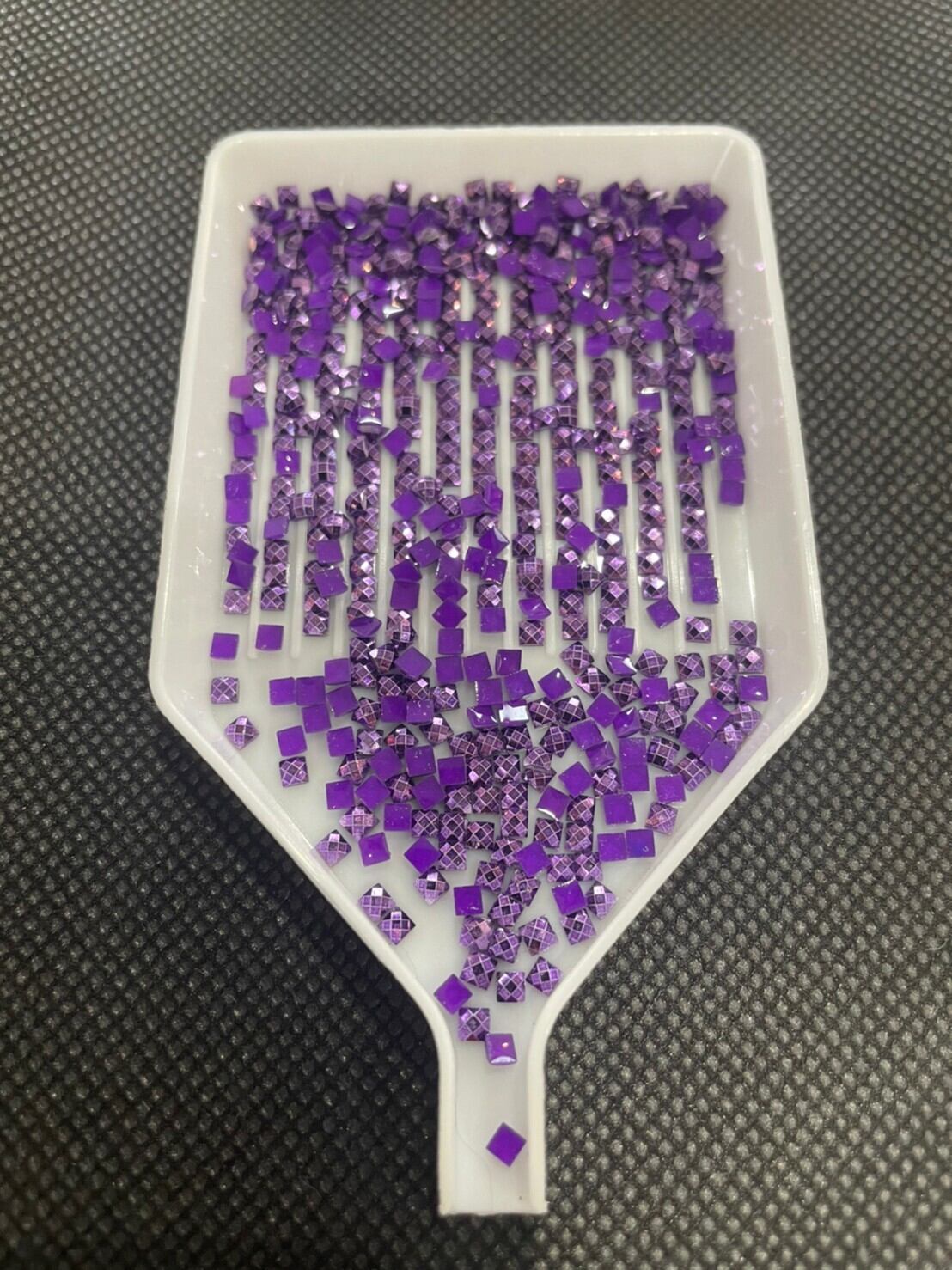 【550番】メタリックビーズ⭐︎四角(square)ビーズ 5g入り