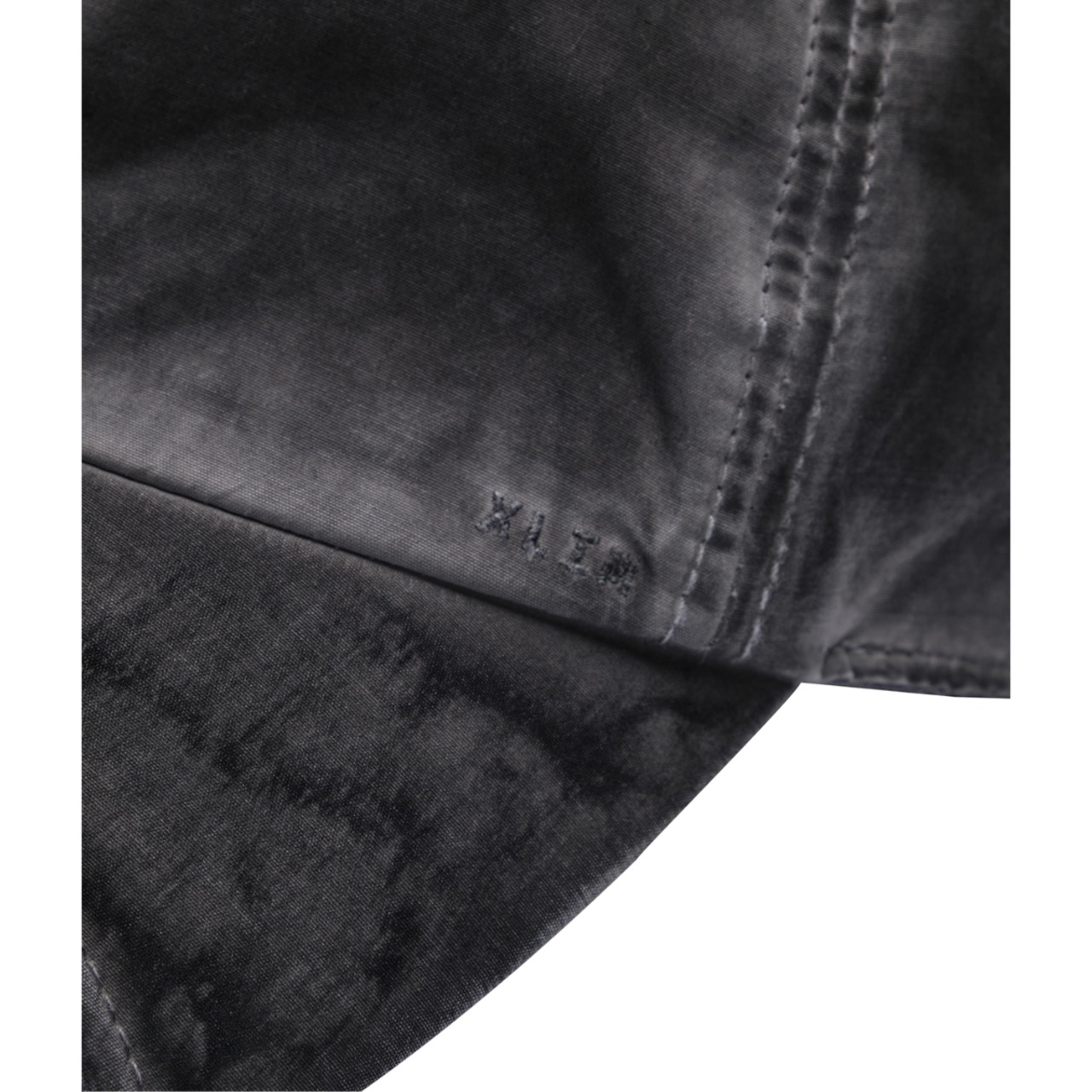 XLIM / EP7 01 cap black