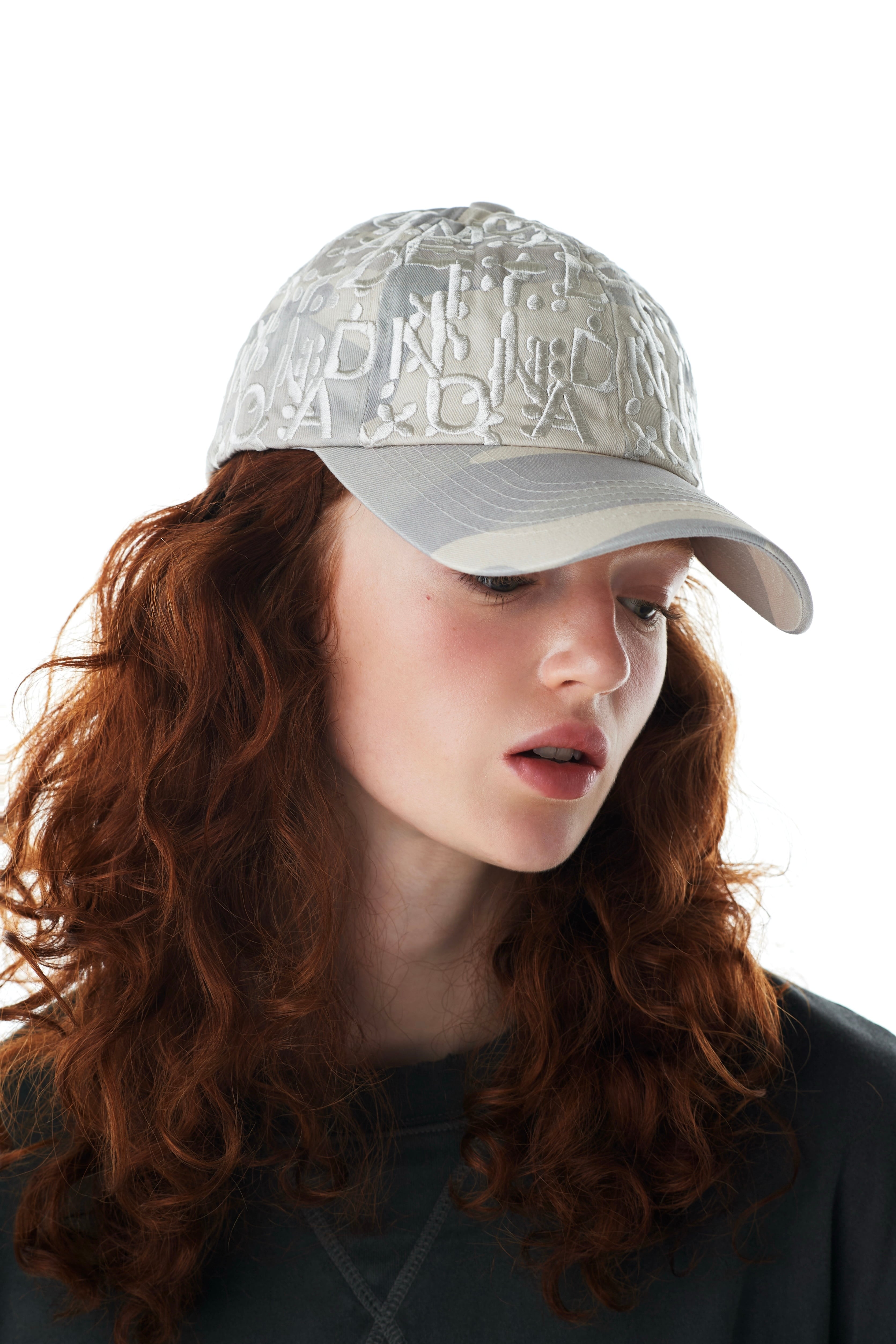 TOY / SAND | GADID ANONIEM