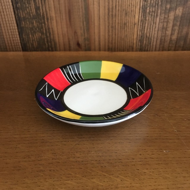 ネテベレ 醤油皿