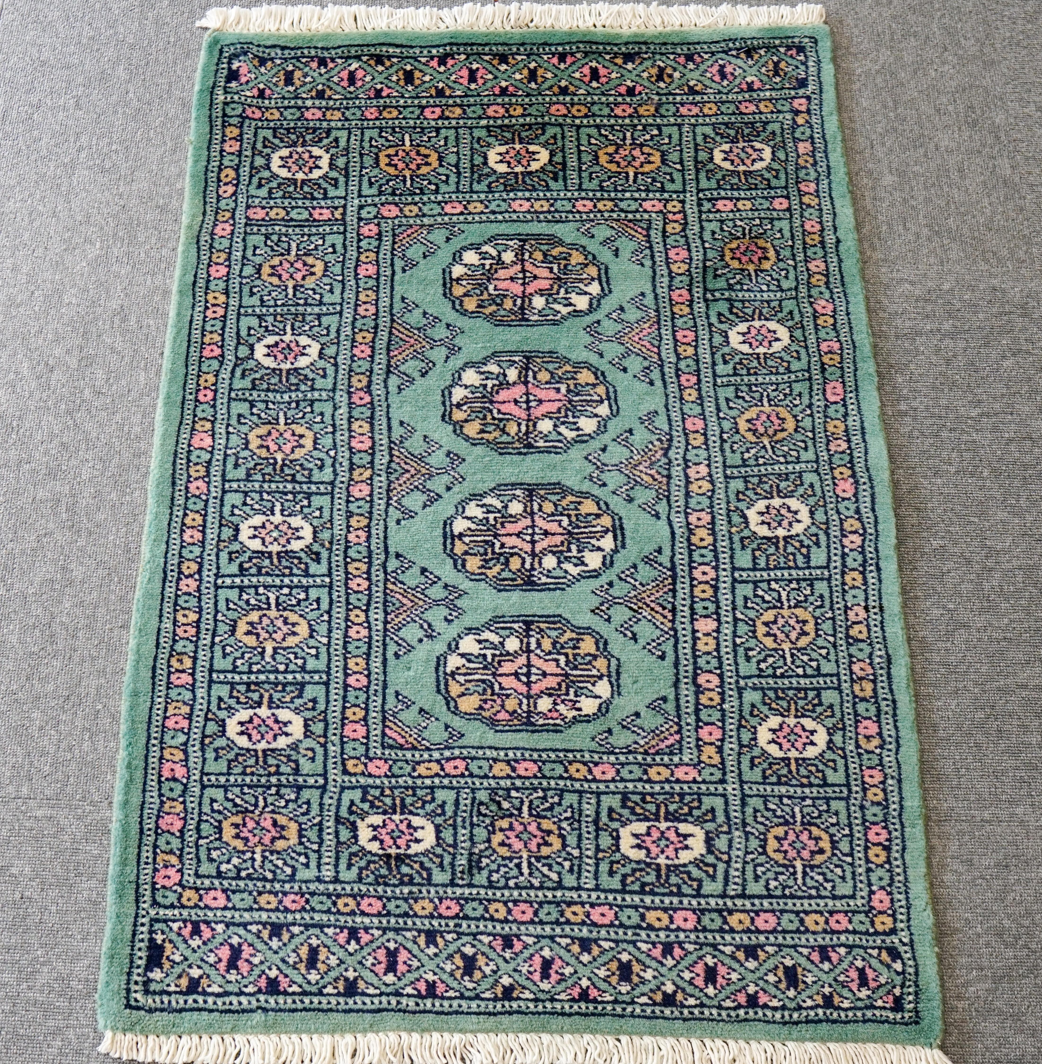 91×61cm【パキスタン手織り絨毯】 | Pay ID 191×66cm 91×61cm【パキスタン手織り絨毯】 | Pay ID 191×66cm