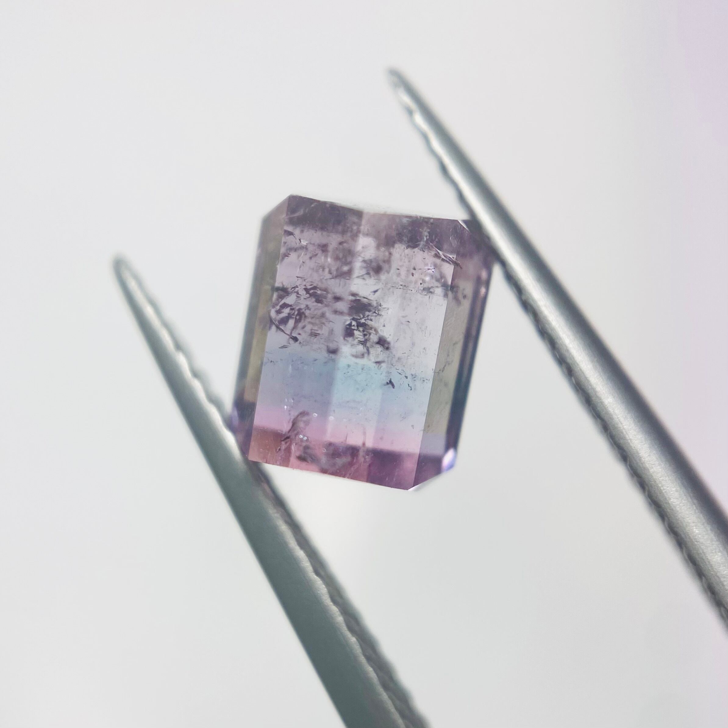 空とスミレ トルマリン