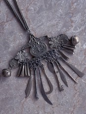 Dao tribe／Vintage brass chains charm