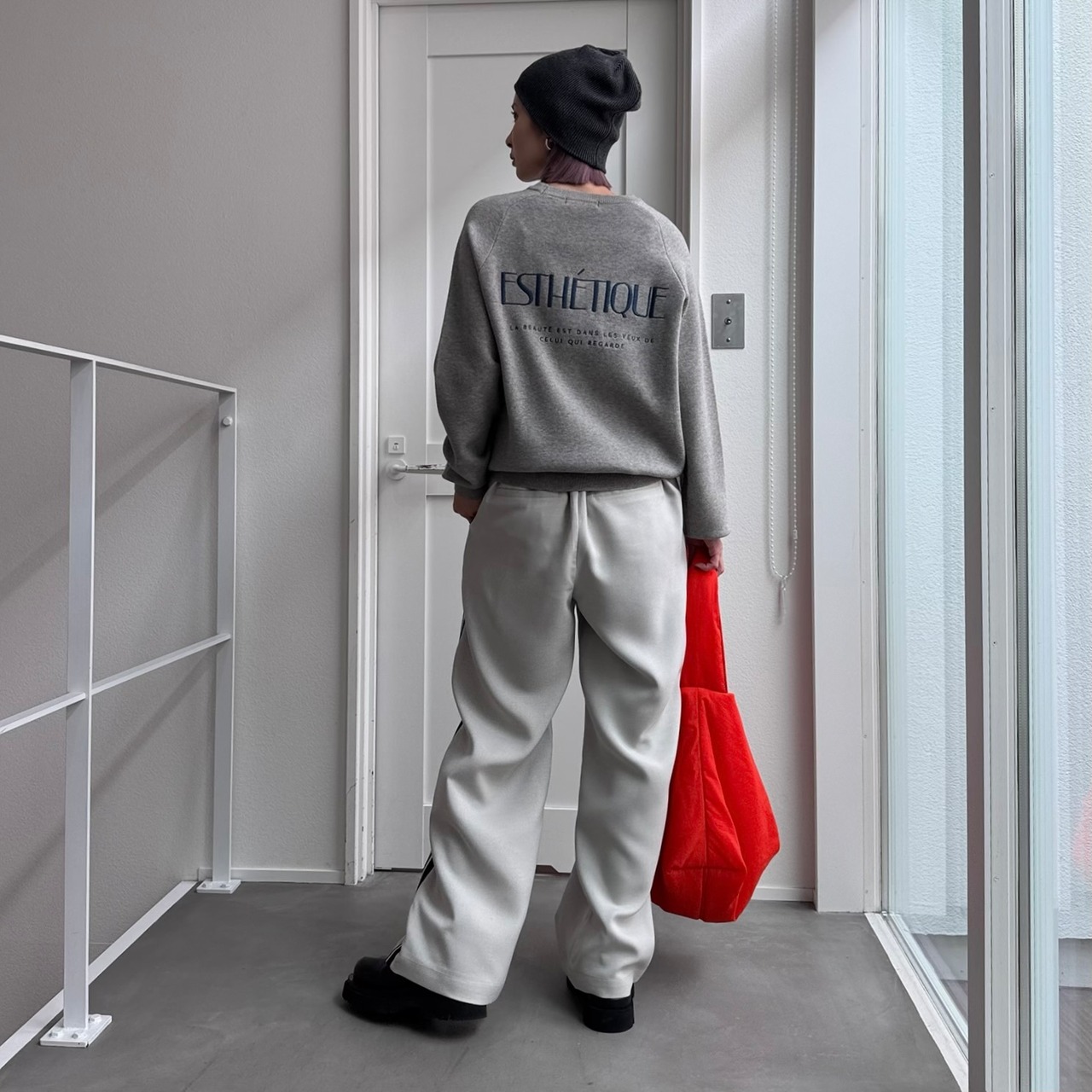 刺繍ロゴスウェットライクKnit/グレー