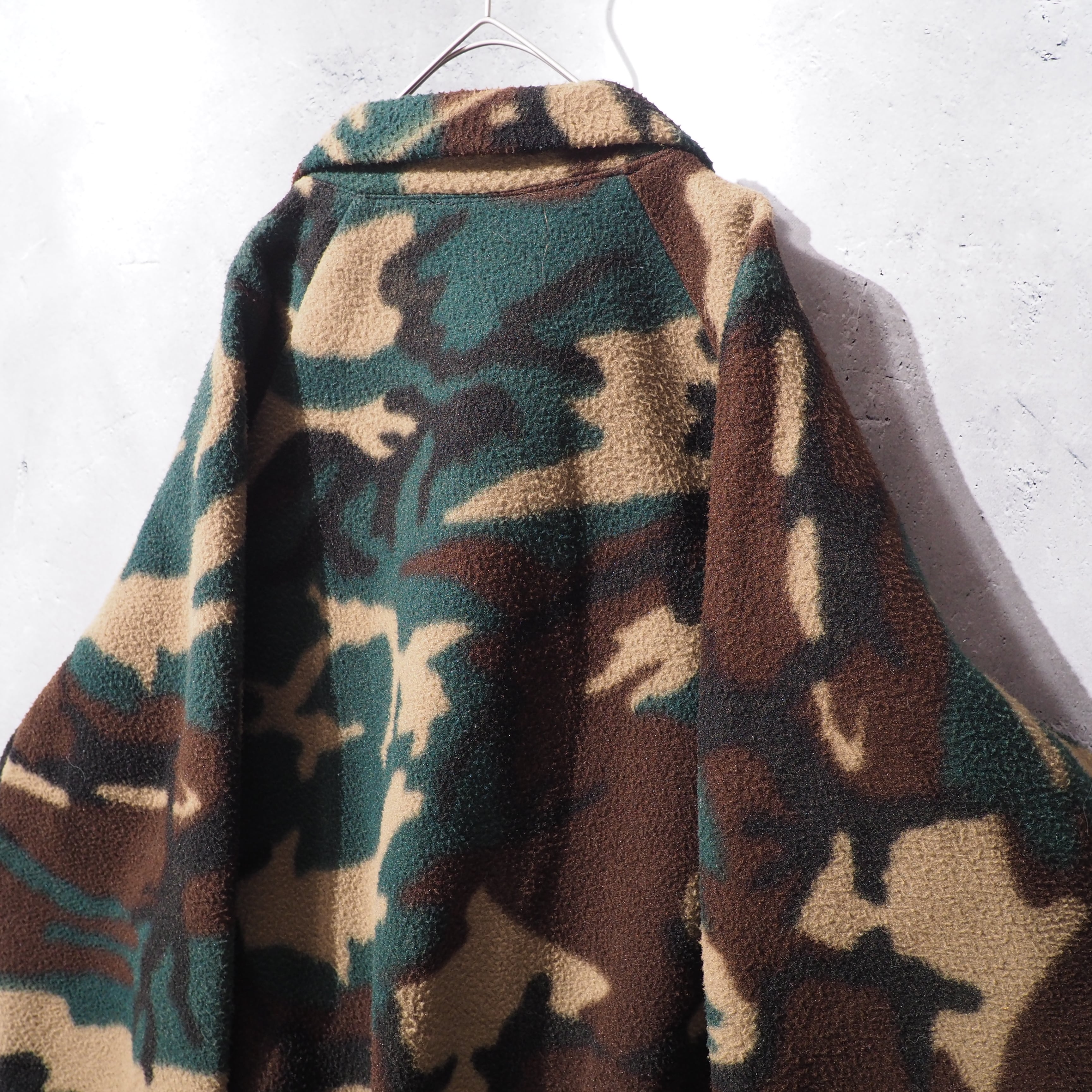 1980s " made in USA " Camouflage pattern Design vintage loose fleece jacket