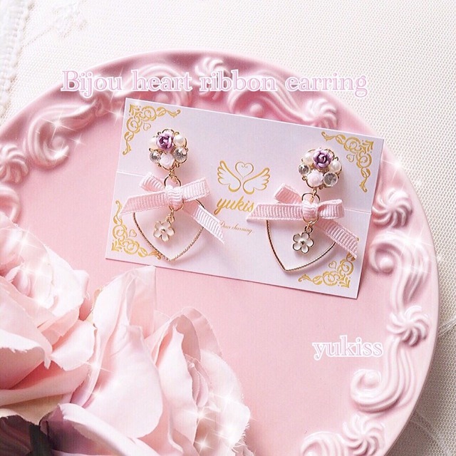 ビジュー♥︎ハート♥︎リボンイヤリング