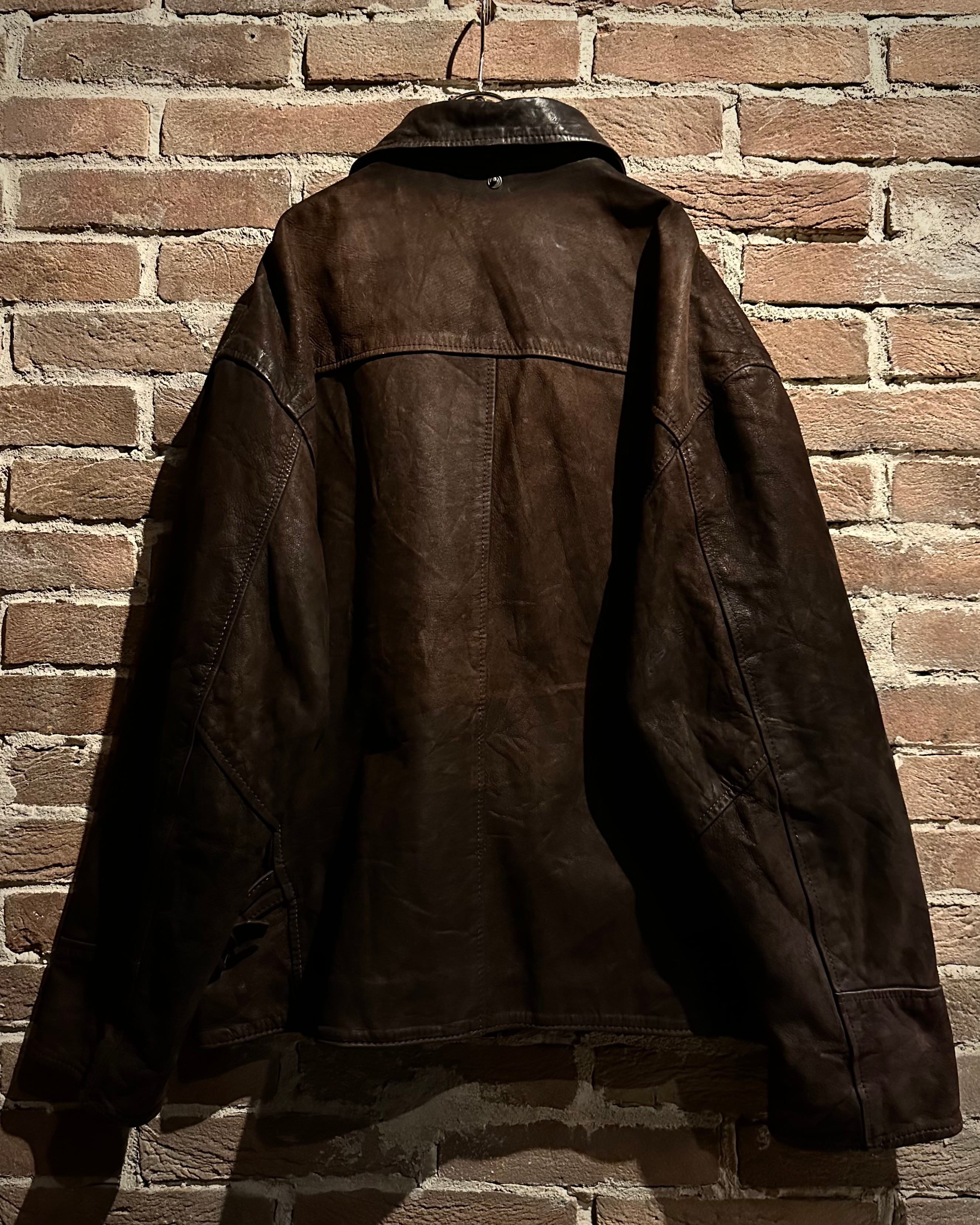 Caka act3】Fireman Buckle Gimmick Detroit Type Leather Jacket