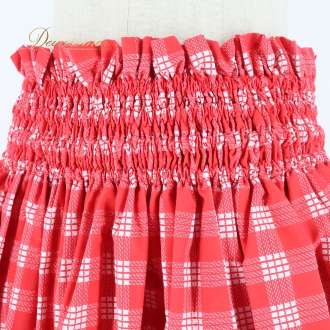 フラダンス 衣装 パウスカート レッド系 ホワイト系 ツーカラー チェック柄 シングル シンプル かわいい 華やか 鮮やか 明るい 目を引く 赤 白 ハワイアン アロハ ハワイアンプリント フラ ダンス レッスン 練習 キュート ダンス衣装 おしゃれ