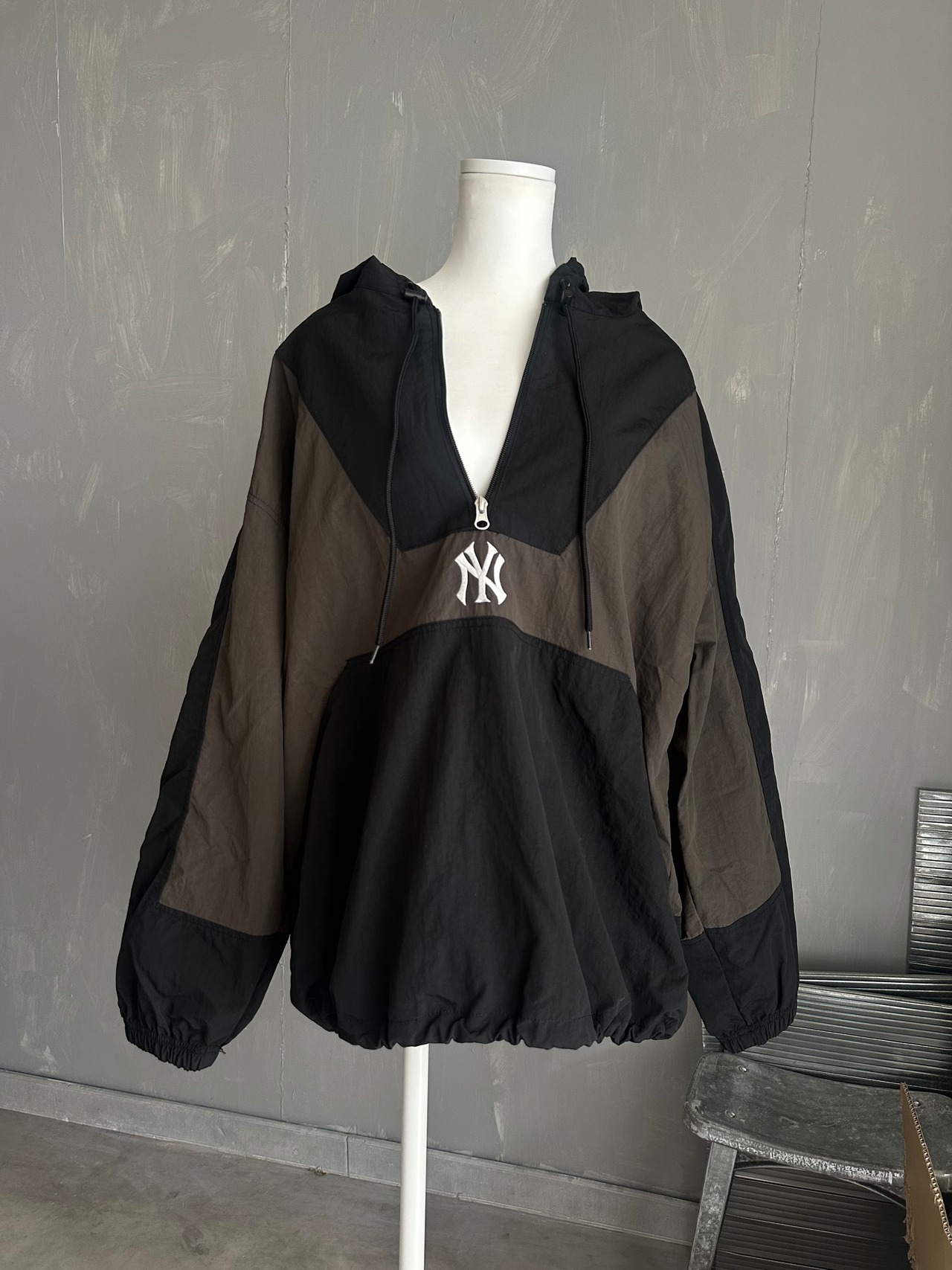 【OLD CLOTHES】MLB ナイロンアノラックプルオーバーニューエラ