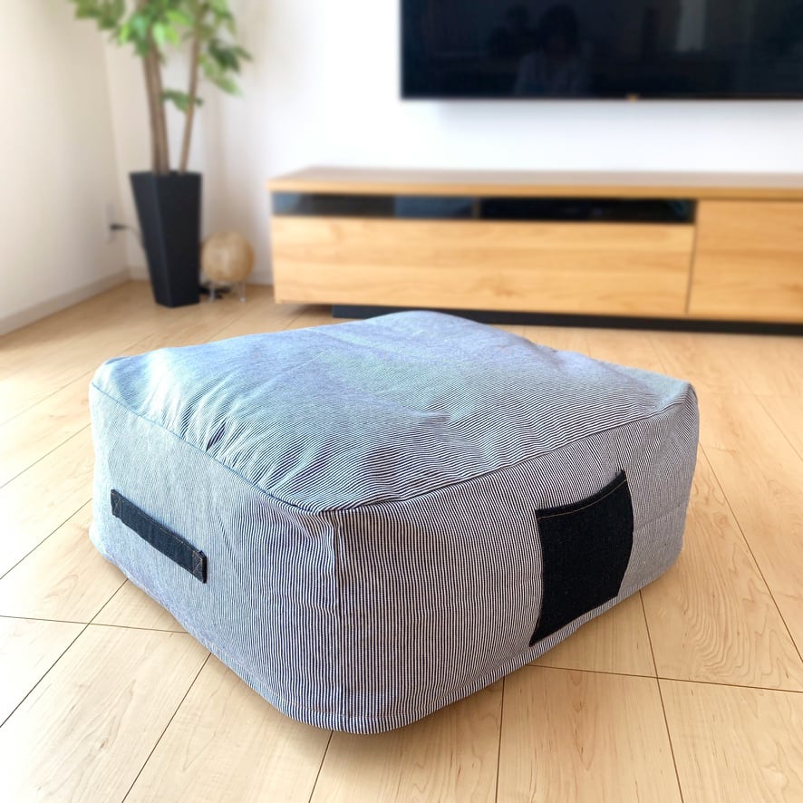 ストライプデニムのクッションになる布団収納袋 | グローバルガーデン