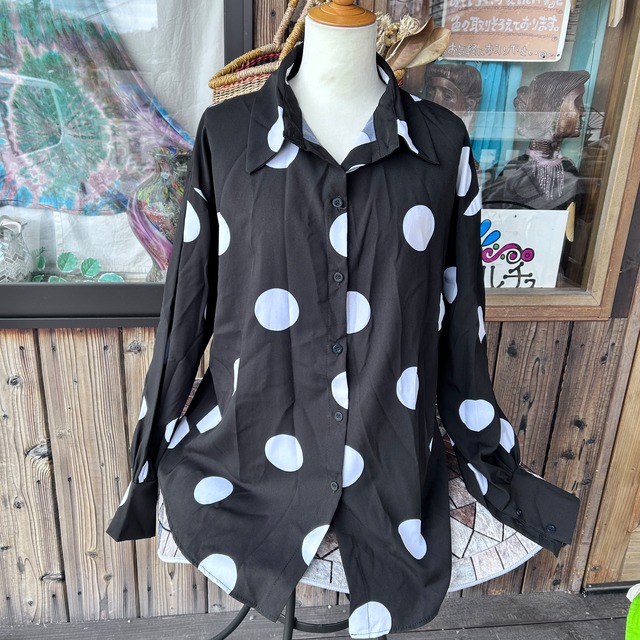 ドットブラウス