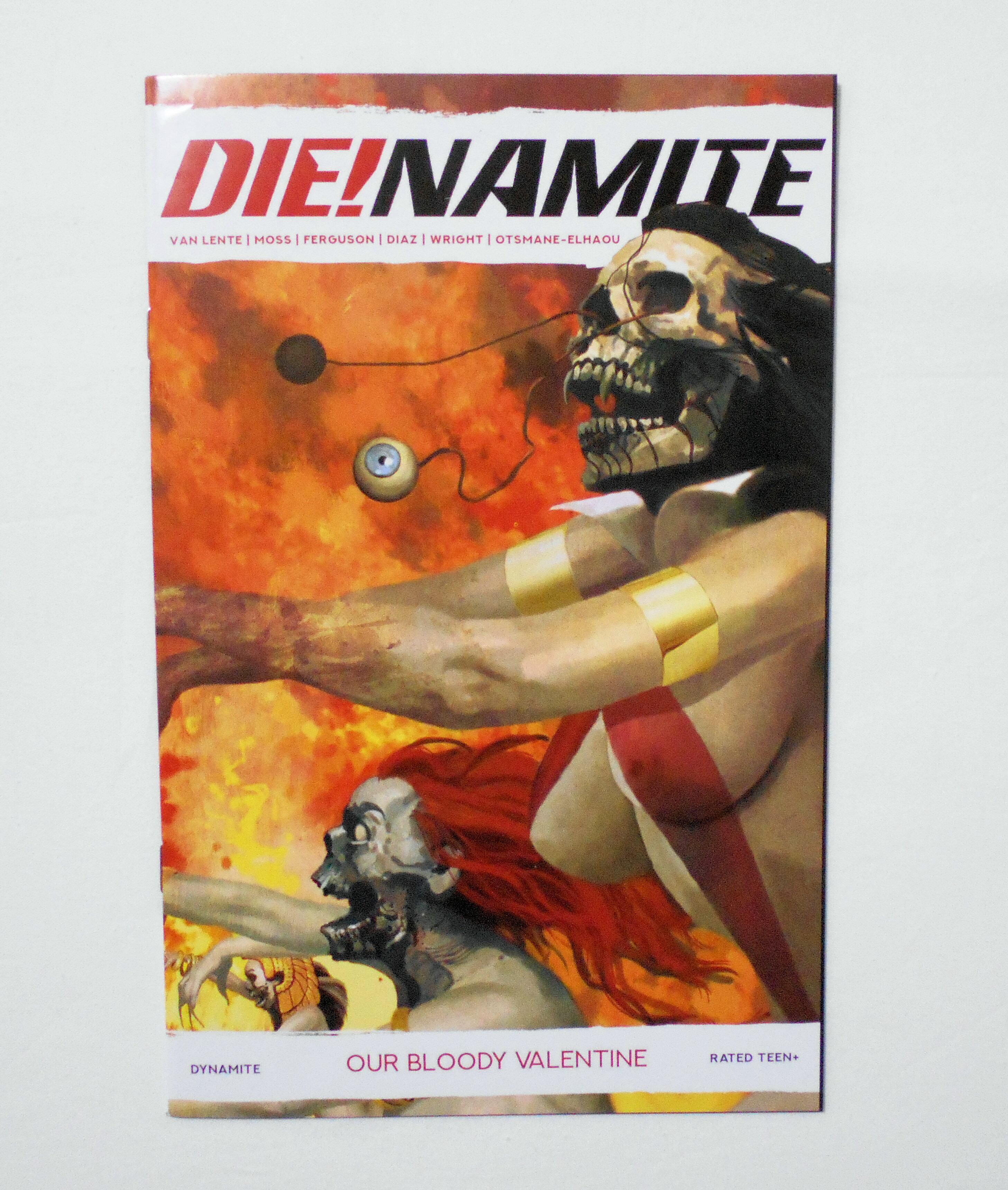 VAMPIRELLA バンピレラ ハードケース付き2冊セット スターログ別冊 VAMPIRELLA バンピレラ ハードケース付き2冊セット スターログ別冊