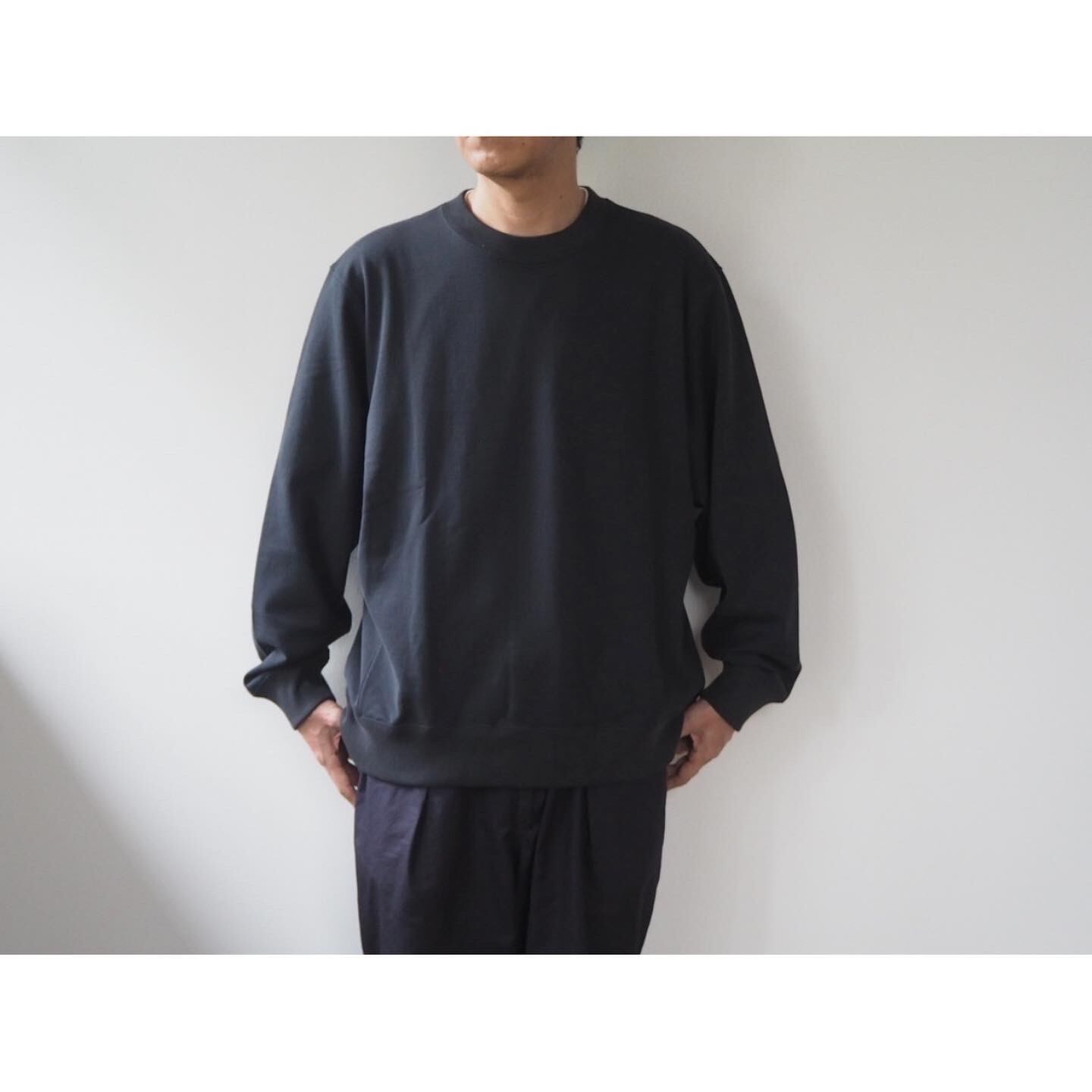 STILL BY HAND(スティル バイ ハンド) French Terry Pivot Sleeve Crew Neck Sweat |  AUTHENTIC Life Store powered by BASE