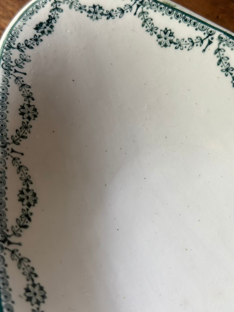 ラヴィエ 緑の植物模様 オーバルディッシュ | Brocante de La Cocotte